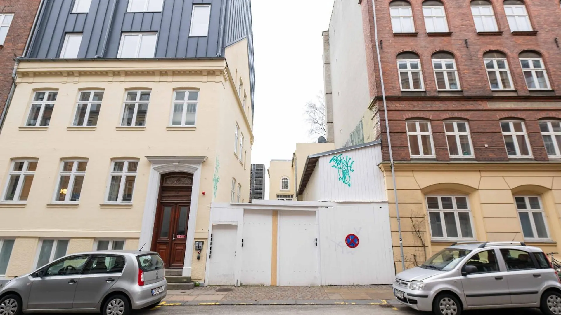 Modern Ground Floor Apartment Copenhagen